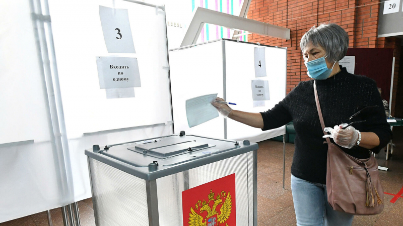 Эксперты: рейтинг "Единой России" не равен результату на думских выборах