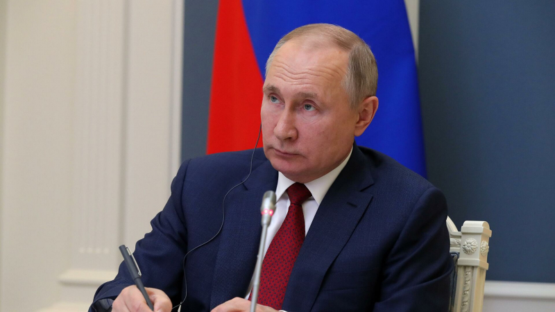 Путин посетит координационный центр правительства
