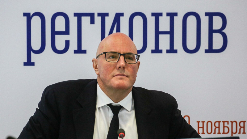 В пресс-службе объяснили сокращение доходов Чернышенко