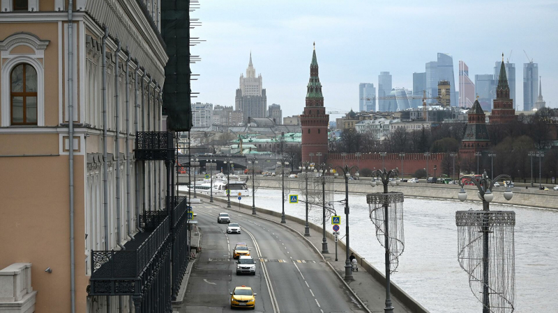 Все декларации чиновников поданы в срок, заявили в Кремле