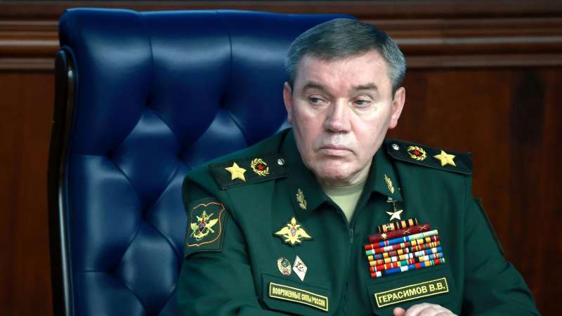 Главы Генштабов России и США обсудили учения в Средиземном море
