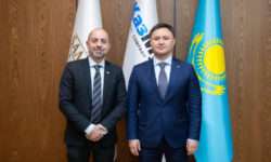 Казахстан готов перейти на международный стандарт авиатоплива