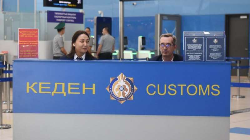 Казахстанцам ограничат ввоз смартфонов и авто из-за пределов ЕАЭС для личного пользования
