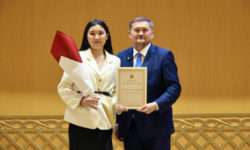 Молодые ученые Алматы получили сертификаты на квартиры