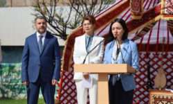 Парк имени Абая Кунанбаева открылся в Ереване