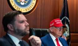 США ударили по ядерным объектам Ирана — Трамп пообещал продолжить