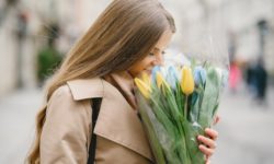 Причины и способы борьбы с жирностью волос